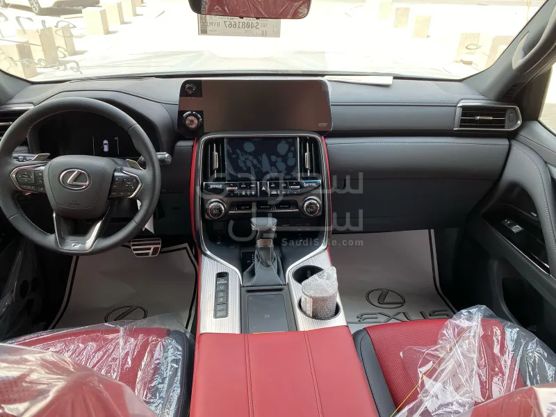 2025 Lexus LX 600 F