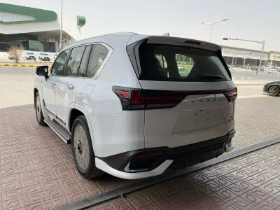 2025 Lexus LX 600 F