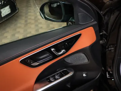 2025 Mercedes-Benz C 200