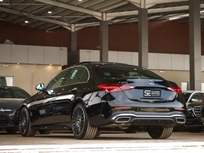2025 Mercedes-Benz C 200