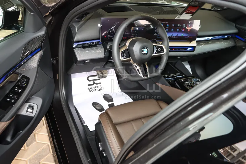 2026 BMW 5 Series 520i
