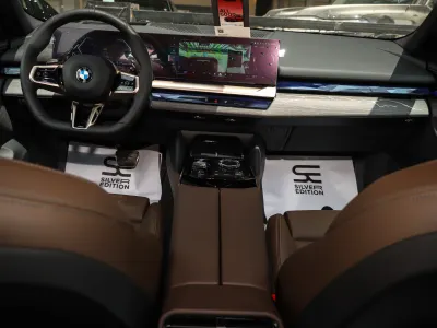 2026 BMW 5 Series 520i