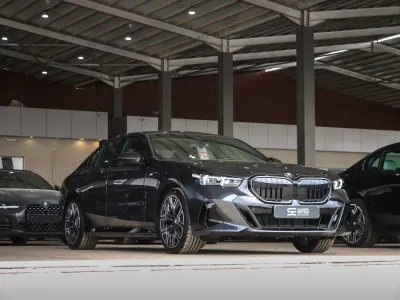 2026 BMW 5 Series 520i