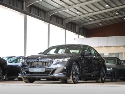 2026 BMW 5 Series 520i
