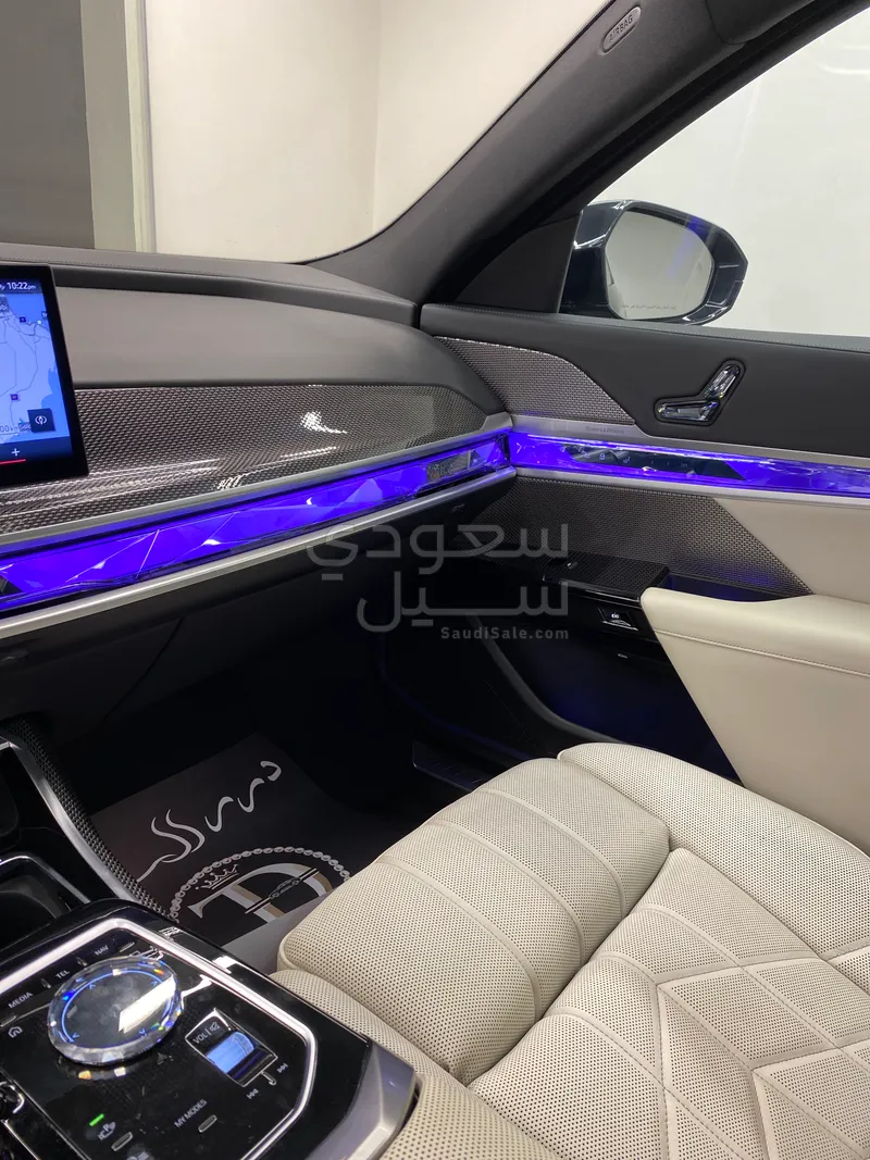 2024 بي ام دبليو الفئة السابعة 735أي