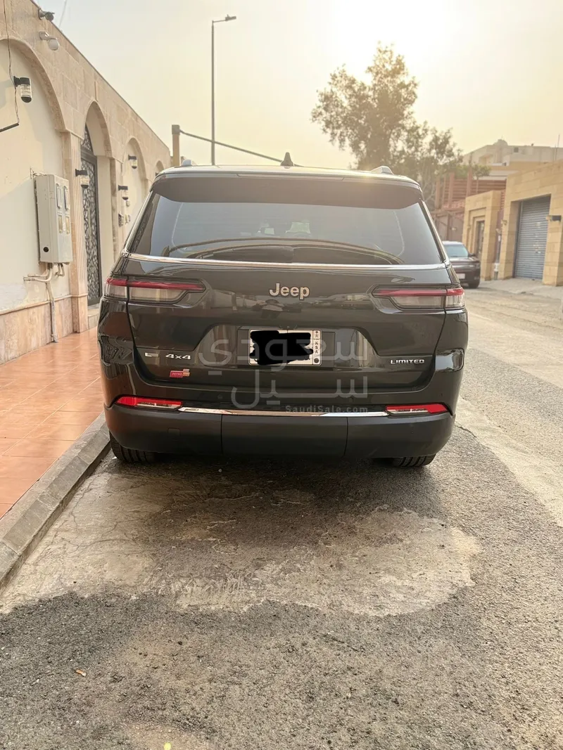 2022 جييب جراند شيروكي ليميتد
