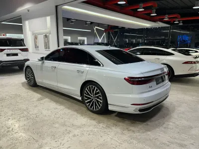 2024 اودي اي 8
