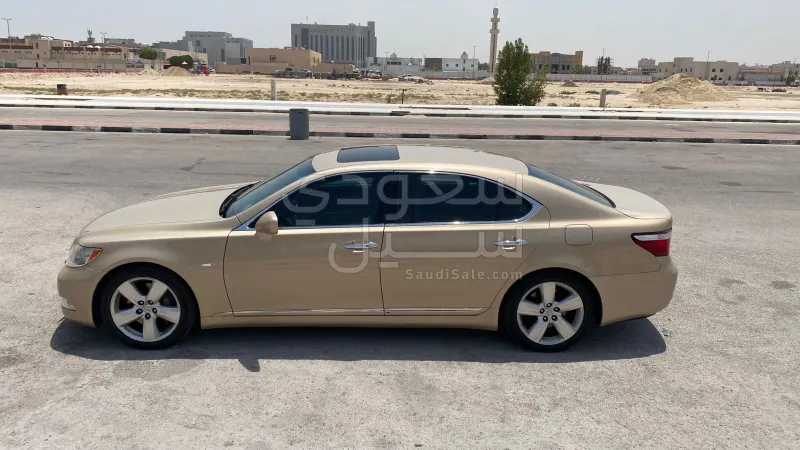 2007 لكزس إل إس 460