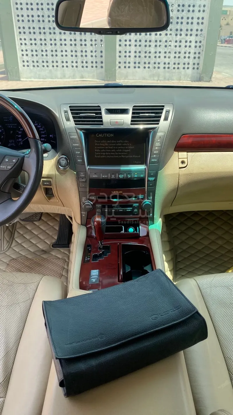2007 لكزس إل إس 460