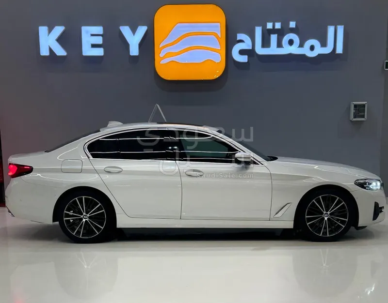 2023 بي ام دبليو الفئة الخامسة 520 أي