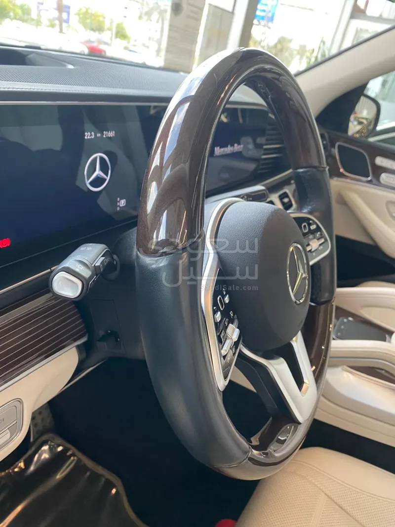 2023 مرسيدس - بنز جي إل إس 450
