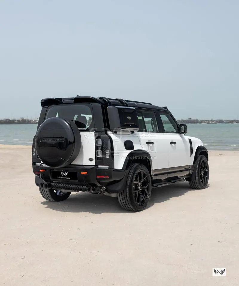 2023 Land Rover Defender X dynamic