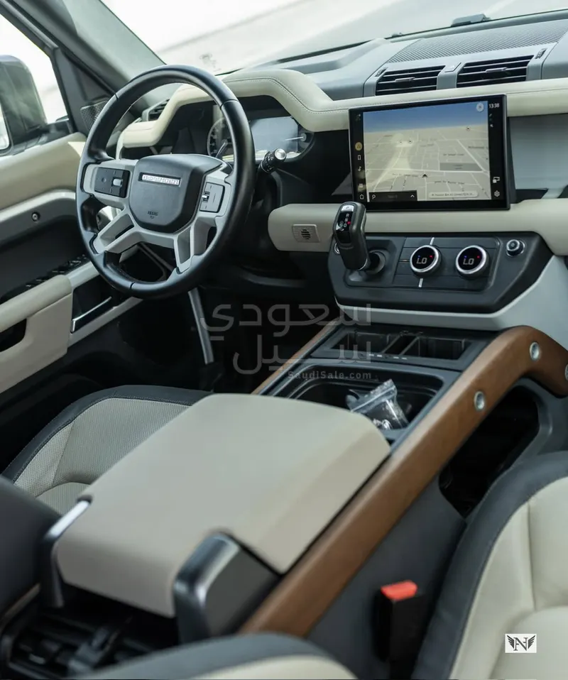 2023 Land Rover Defender X dynamic