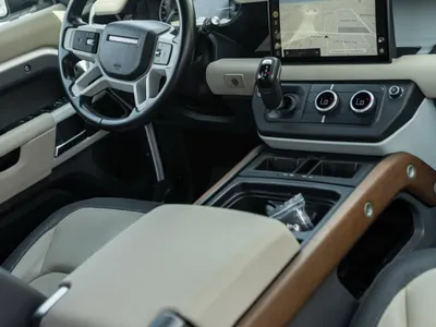 2023 Land Rover Defender X dynamic