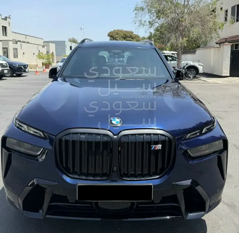 2024 BMW X Series 7 M kit