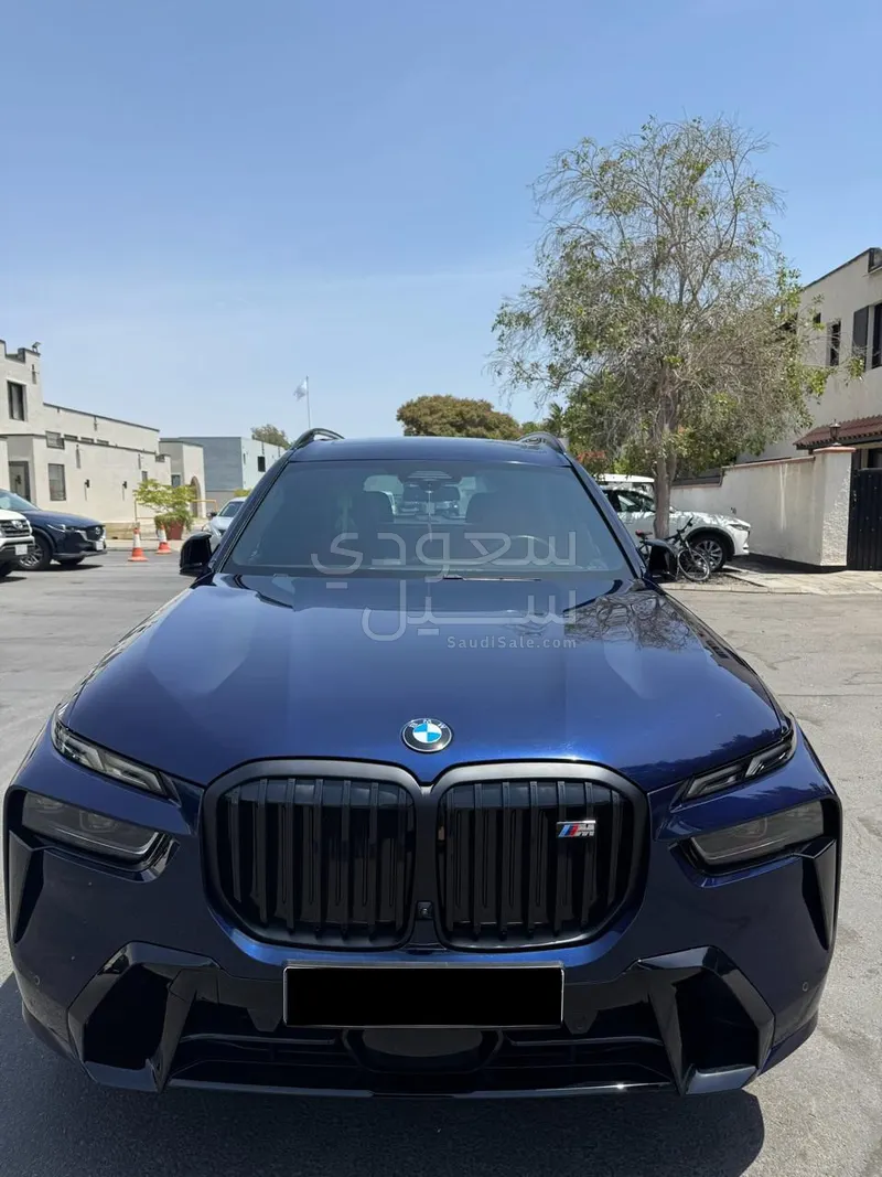 2024 BMW X Series 7 M kit