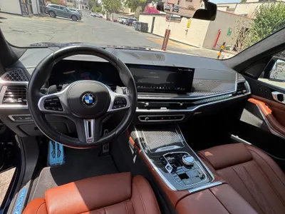 2024 BMW X Series 7 M kit