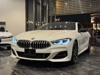 2020 بي ام دبليو الفئة الثامنة 840 أي إم
