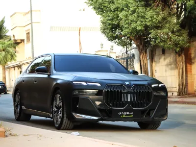 2023 بي ام دبليو الفئة السابعة 735أي