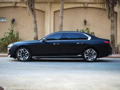 2023 بي ام دبليو الفئة السابعة 735أي