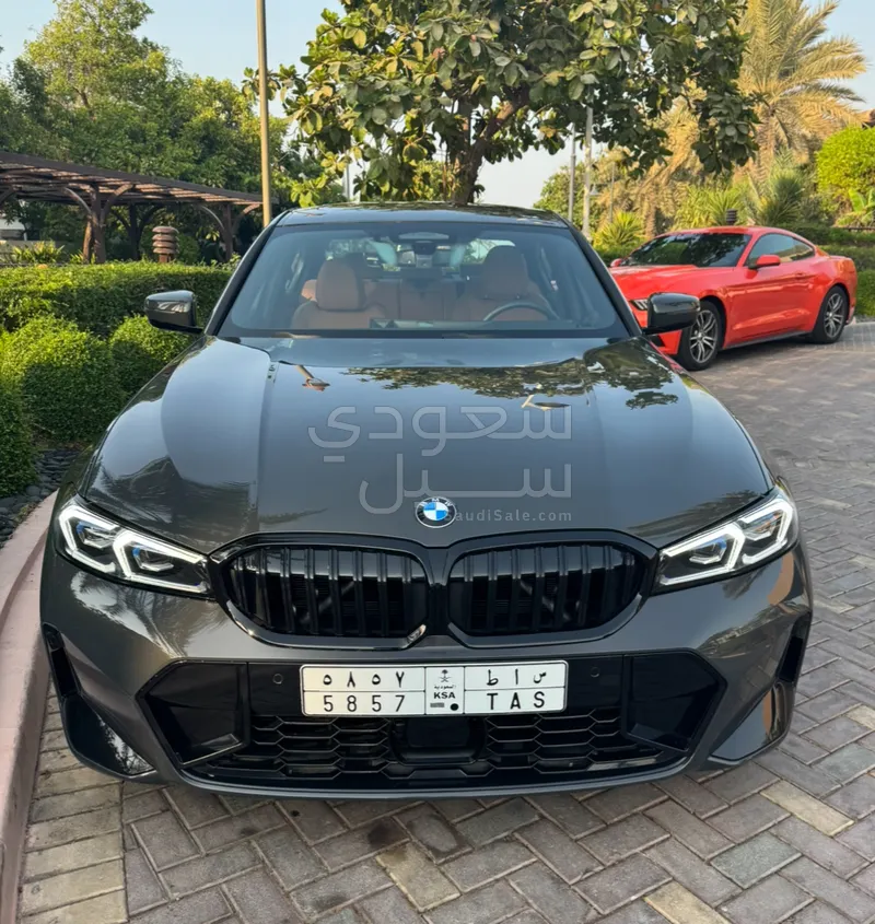 2025 بي ام دبليو الفئة الثالثة 320 أي