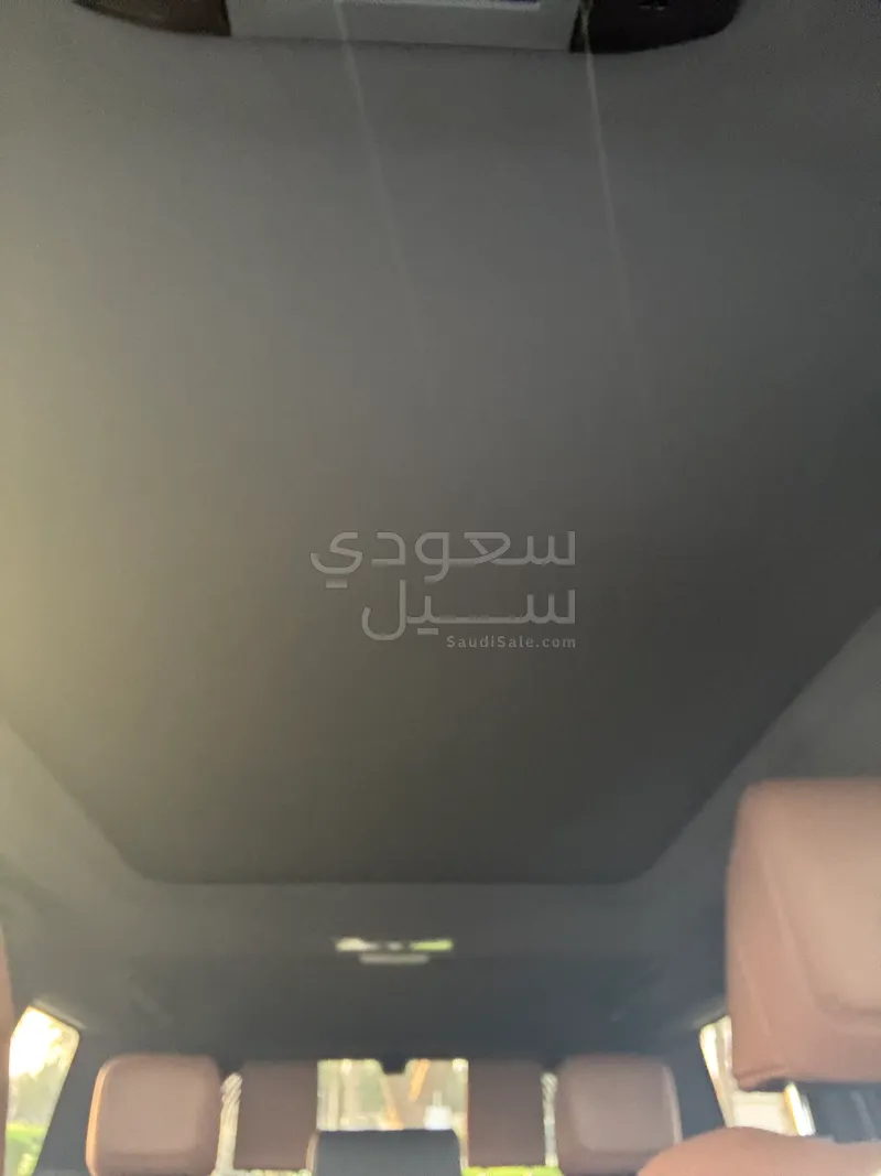 2024 لكزس جي إكس 550