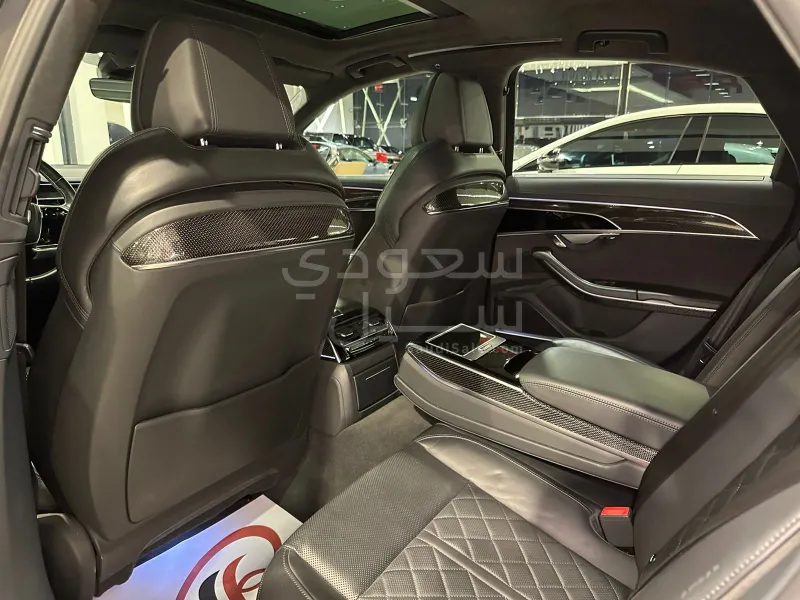 2020 اودي اس 8