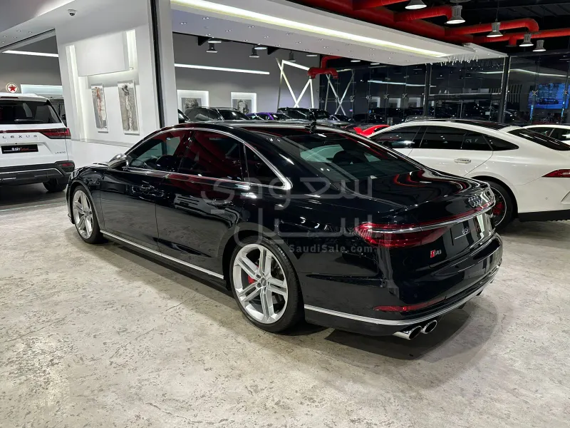 2020 اودي اس 8