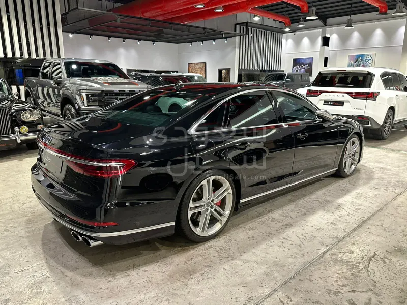 2020 اودي اس 8