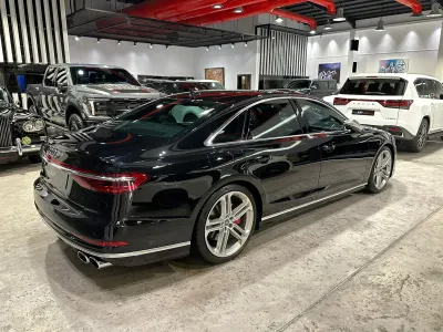 2020 اودي اس 8