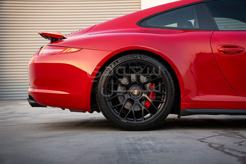 2015 بورش 911 كاريرا جي تي اس
