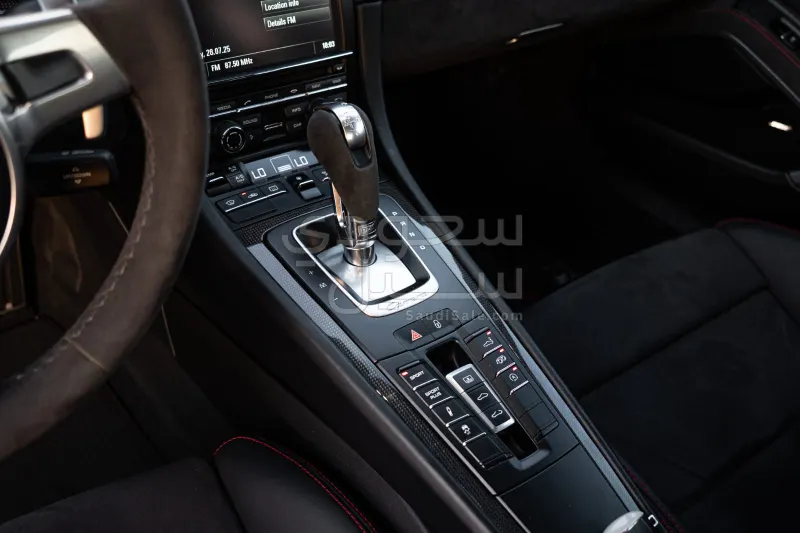 2015 بورش 911 كاريرا جي تي اس