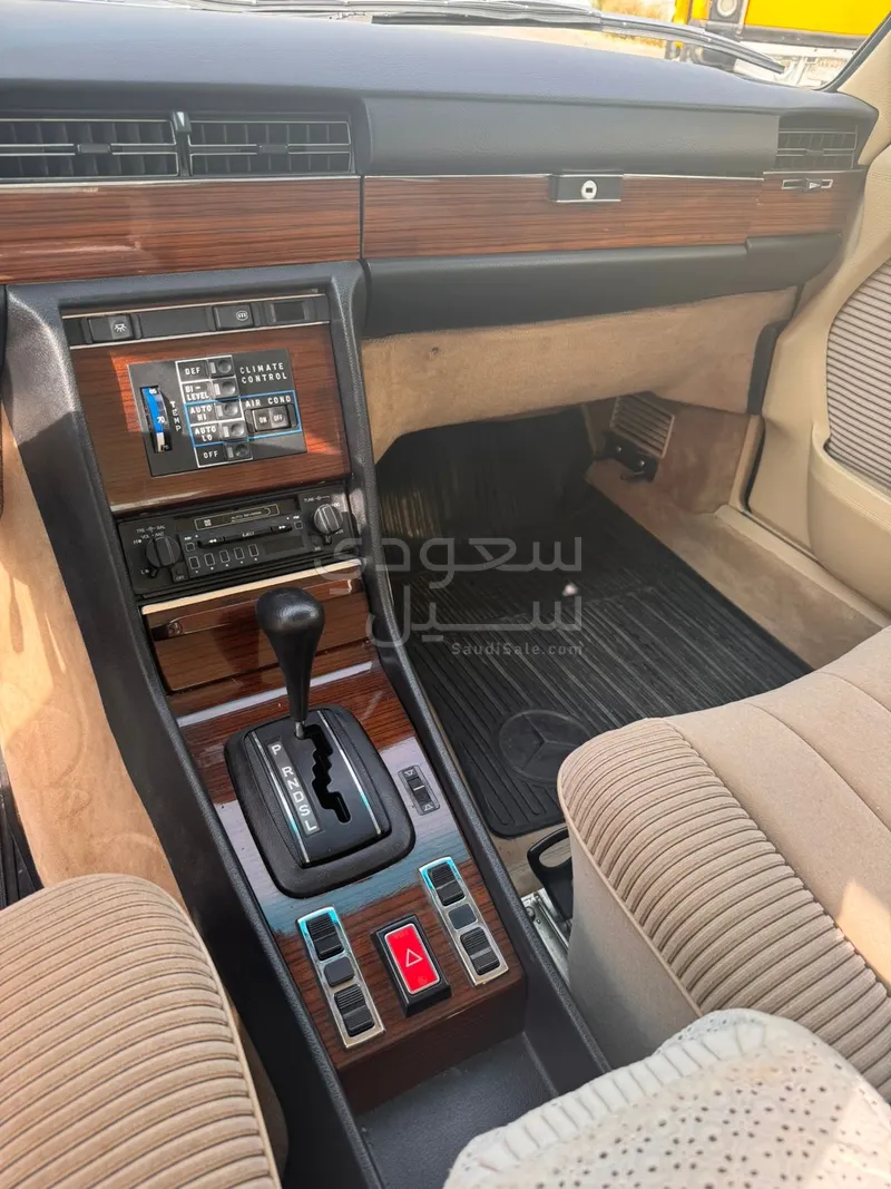 1977 مرسيدس - بنز إس إي إل 450