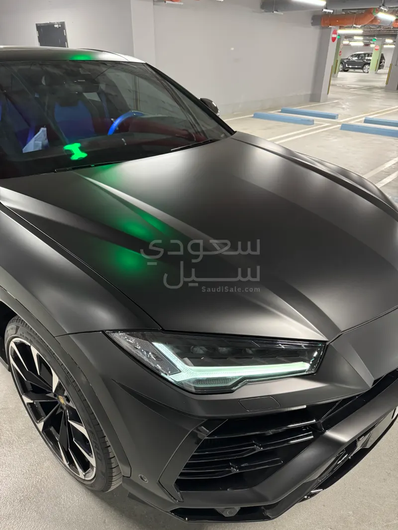 2022 لمبرجيني اوروس