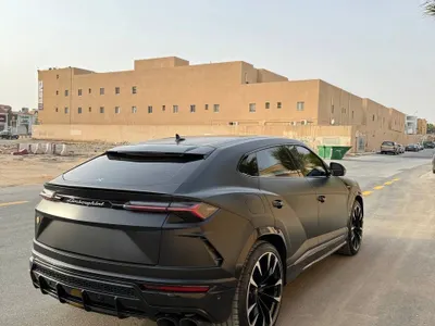 2022 لمبرجيني اوروس