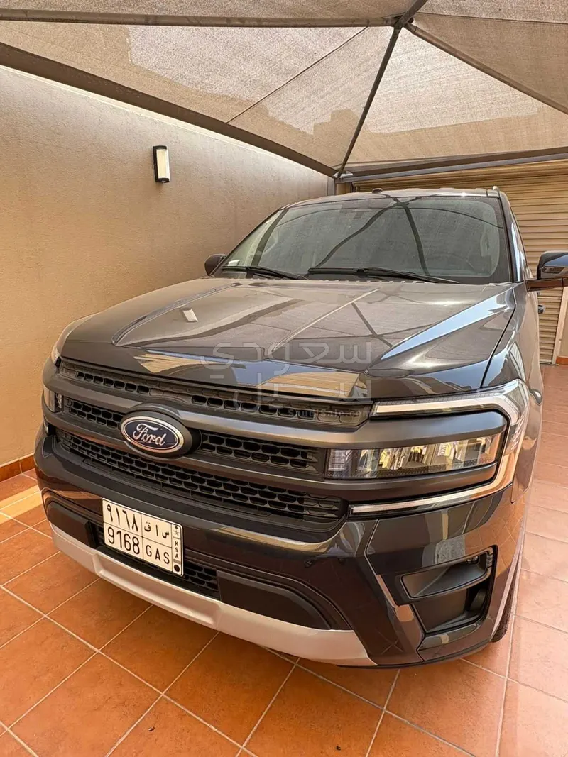 2023 Ford Expedition XLT