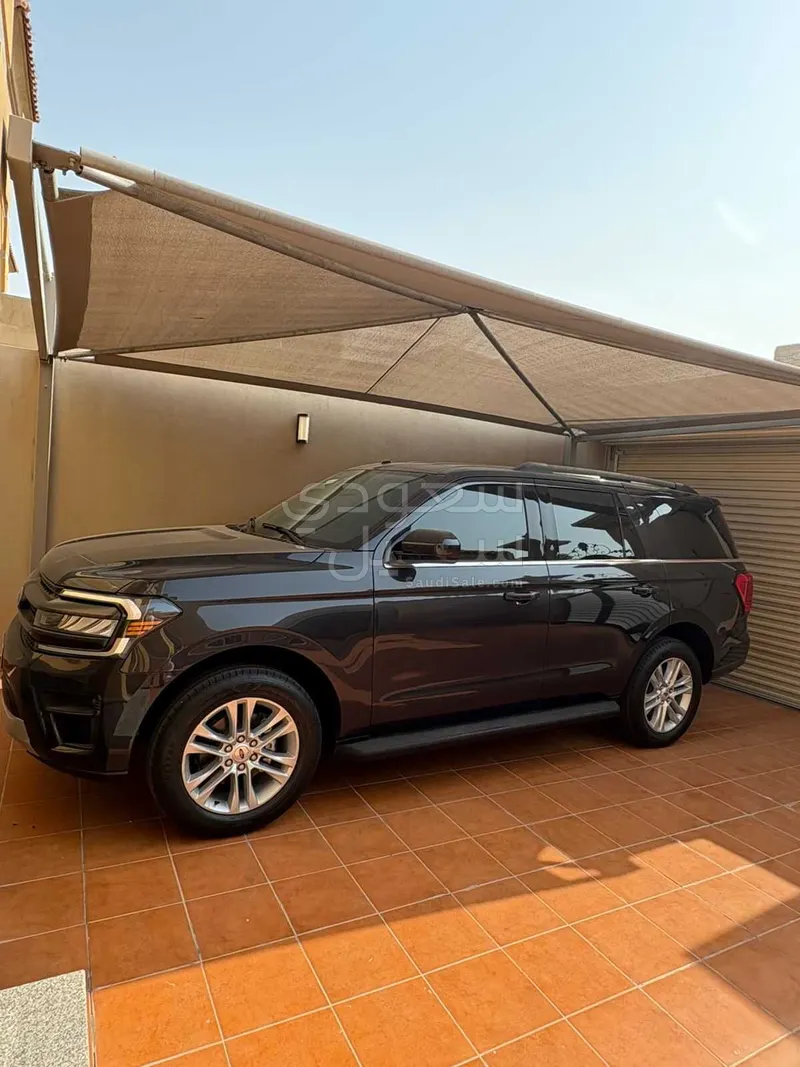 2023 Ford Expedition XLT