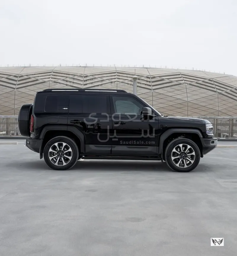2025 BYD Leopard 5