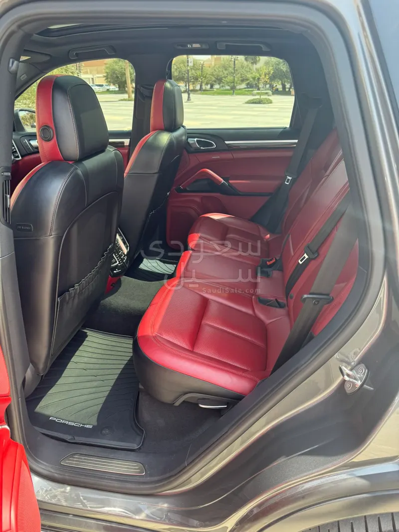 2016 Porsche Cayenne