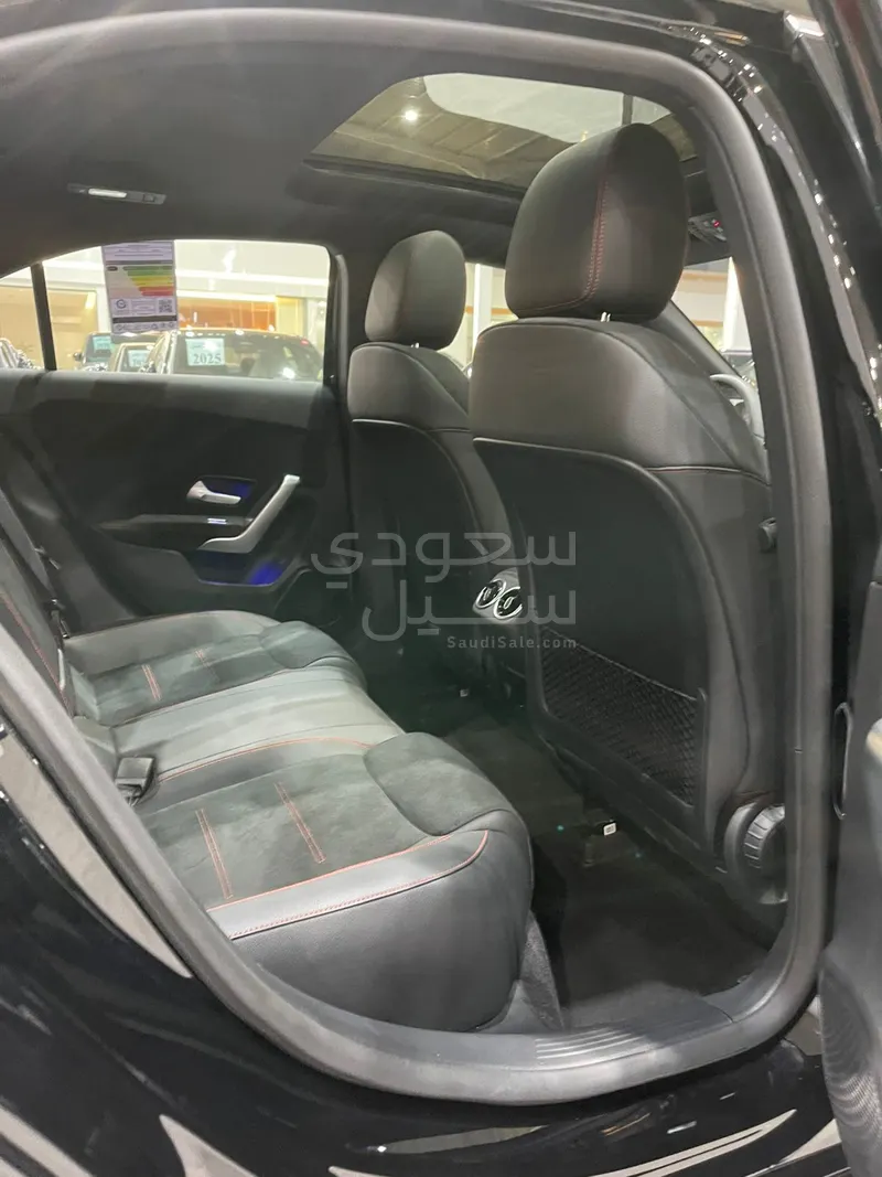 2022 مرسيدس - بنز أي 200