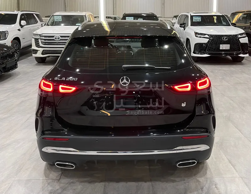 2023 مرسيدس - بنز جي إل أي 200