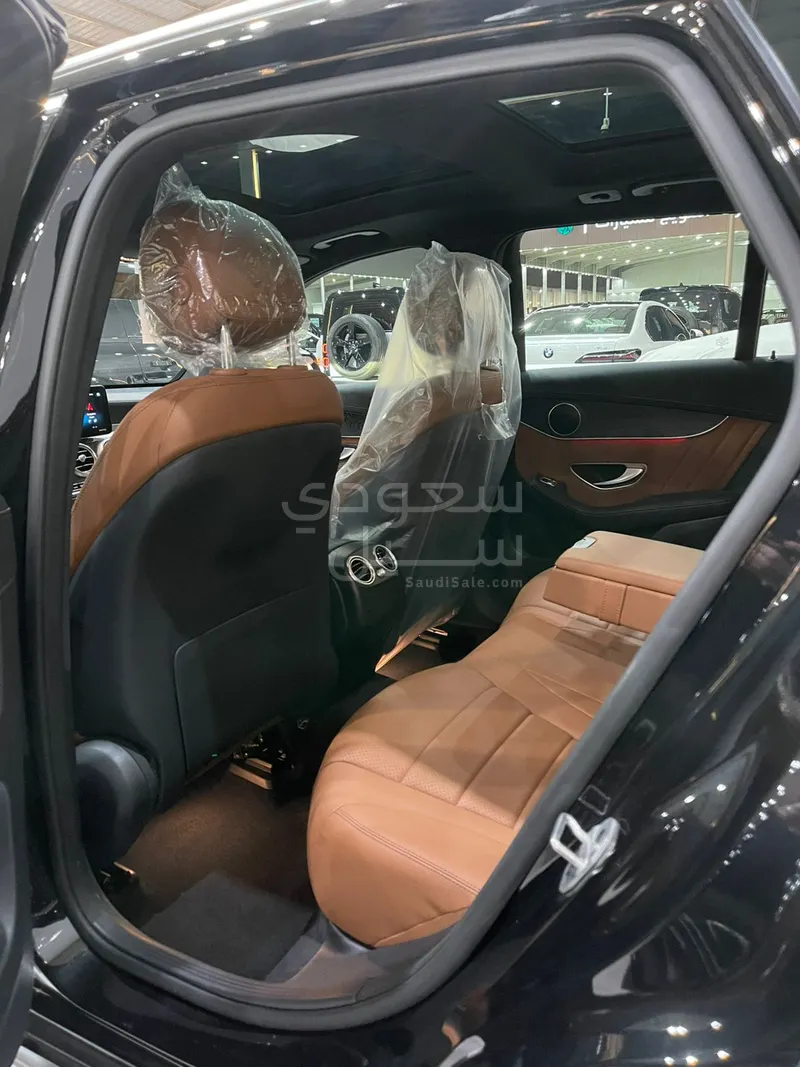 2022 مرسيدس - بنز جي إل سي 200