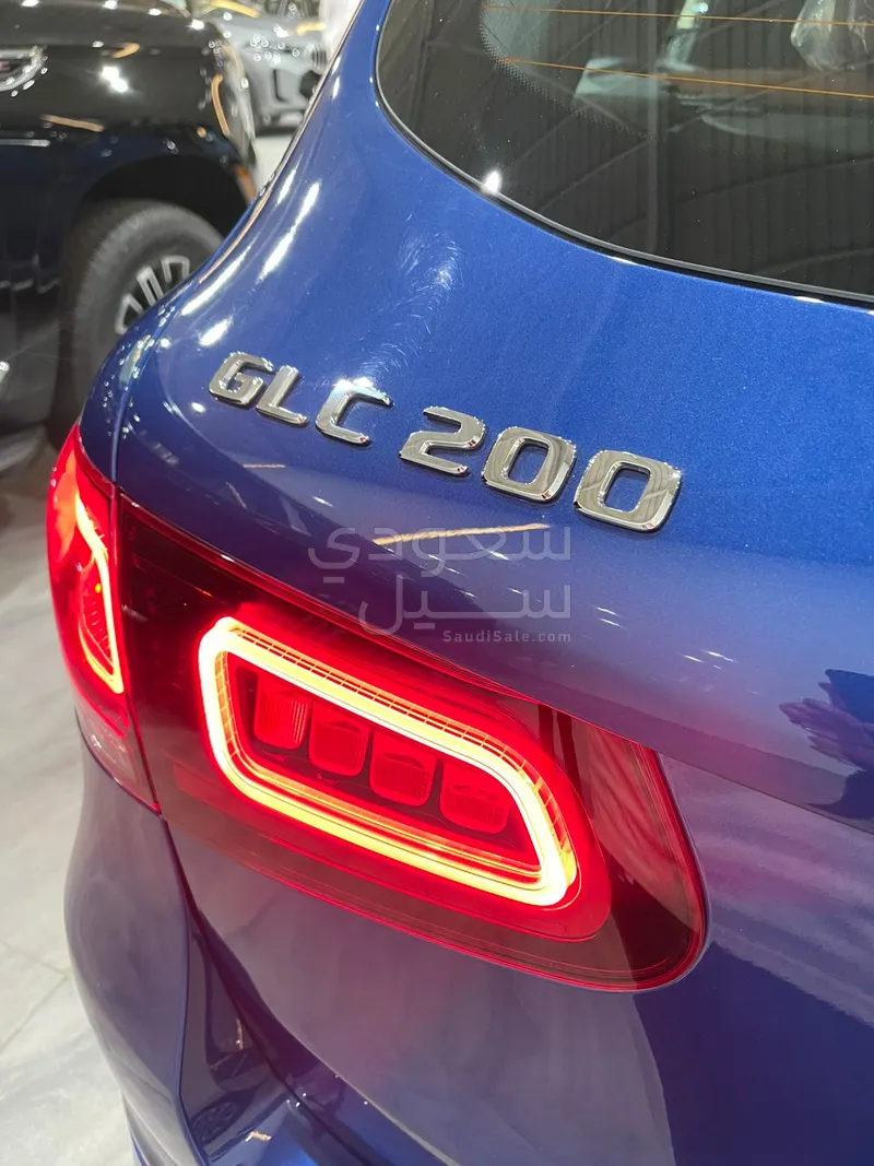 2022 مرسيدس - بنز جي إل سي 200