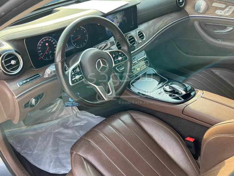 2020 Mercedes-Benz E 300