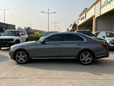 2020 Mercedes-Benz E 300