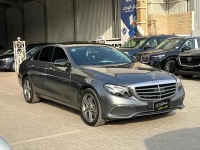 2020 Mercedes-Benz E 300