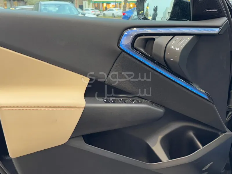 2025 بي ام دبليو الفئة اكس 3 إم كت