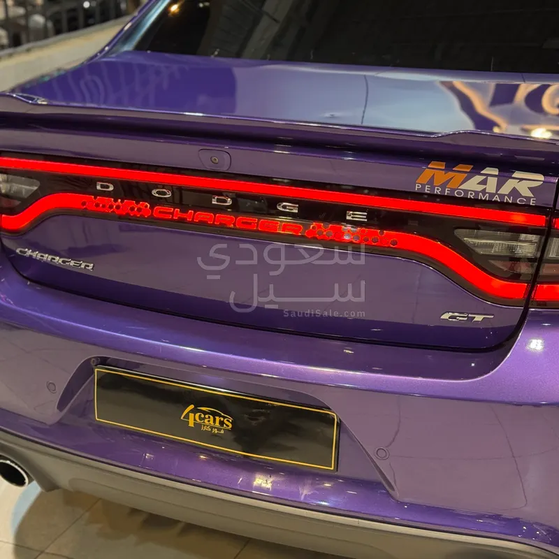 2019 دودج تشارجر جي تي