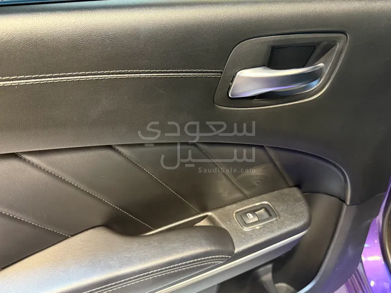 2019 دودج تشارجر جي تي
