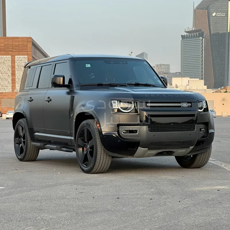 2024 Land Rover Defender carpathian edition